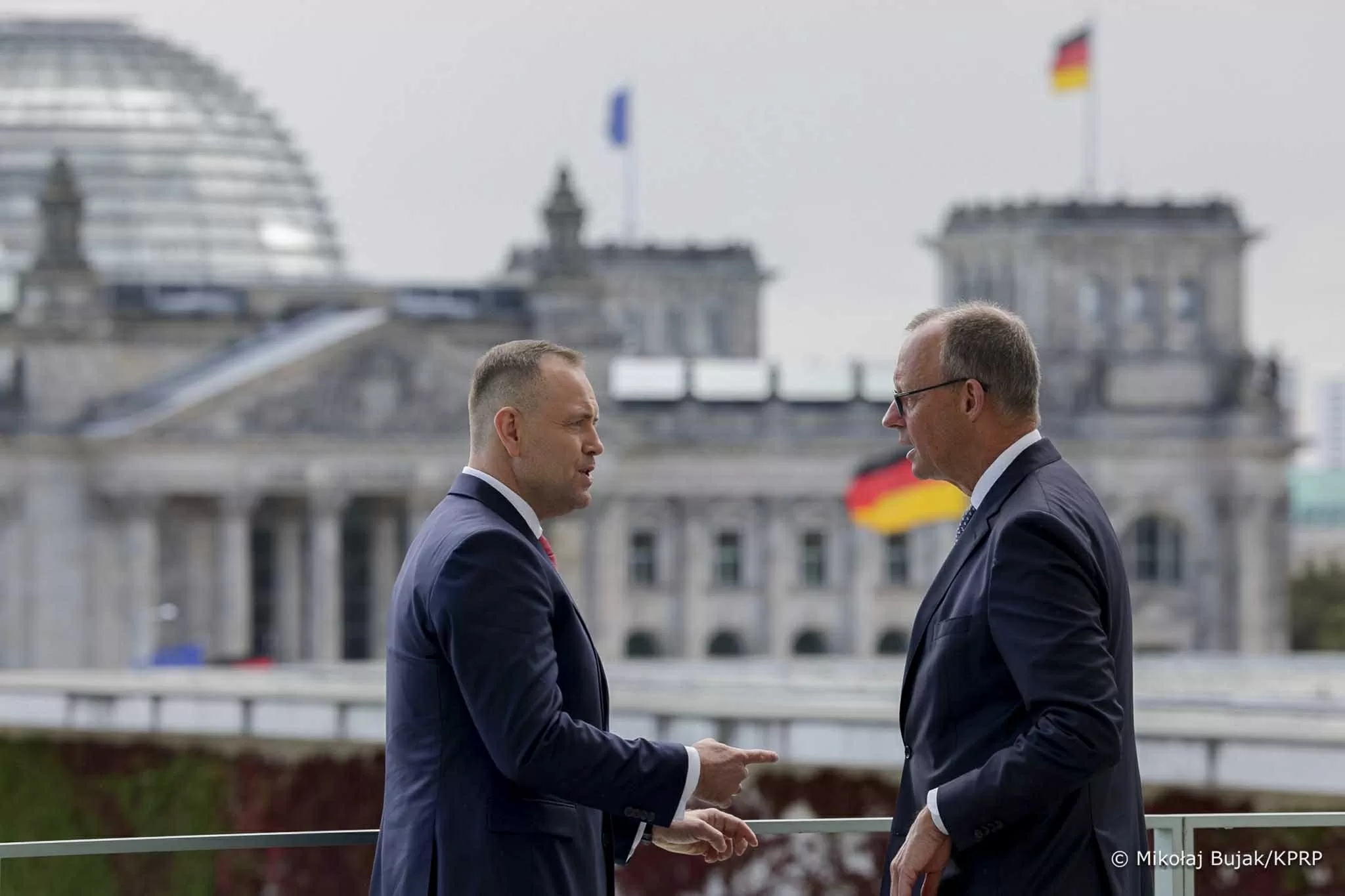 Tổng thống Ba Lan Karol Nawrocki (trái) và Thủ tướng Đức Friedrich Merz tại Berlin, ngày 16/9. (Nguồn: KPRP) Tổng thống Ba Lan Karol Nawrocki (trái) và Thủ tướng Đức Friedrich Merz tại Berlin, ngày 16/9. (Nguồn: KPRP)