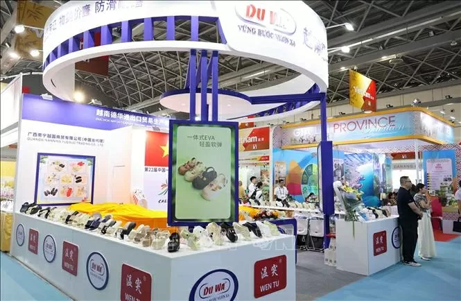 Hàng 'Made in Viet Nam' khẳng định vị trí tại Hội chợ Trung Quốc-ASEAN (CAEXPO) Hàng 'Made in Viet Nam' khẳng định vị trí tại Hội chợ Trung Quốc-ASEAN (CAEXPO)