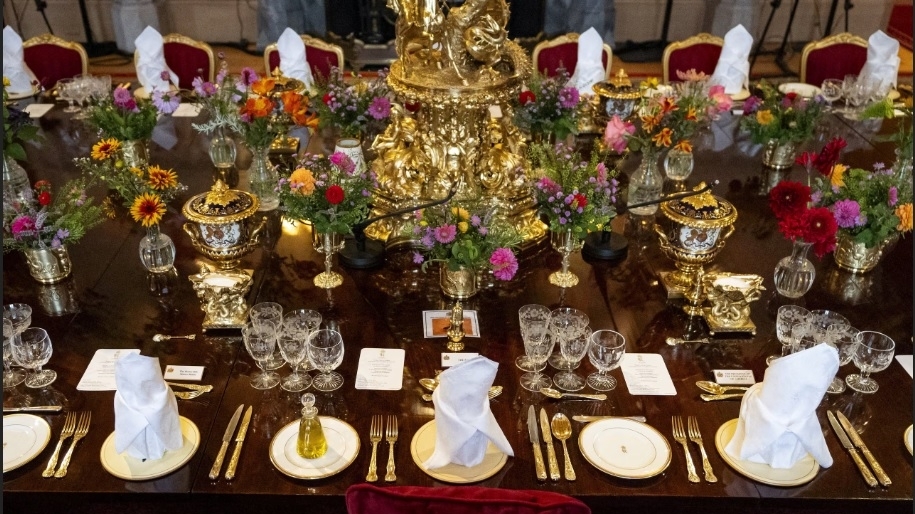 Hoàng gia Anh thể hiện 'ngoại giao chiêu đãi' với Tổng thống Trump