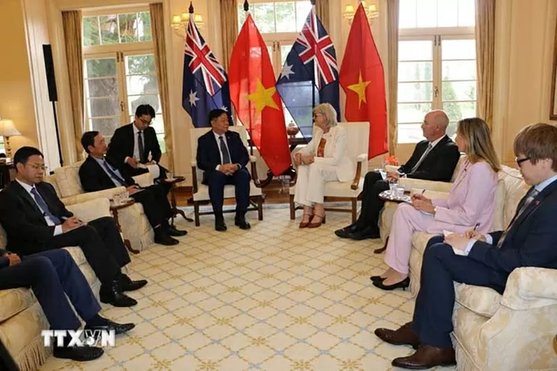 Đoàn đại biểu Đảng Cộng sản Việt Nam thăm và làm việc tại Australia Đoàn đại biểu Đảng Cộng sản Việt Nam thăm và làm việc tại Australia