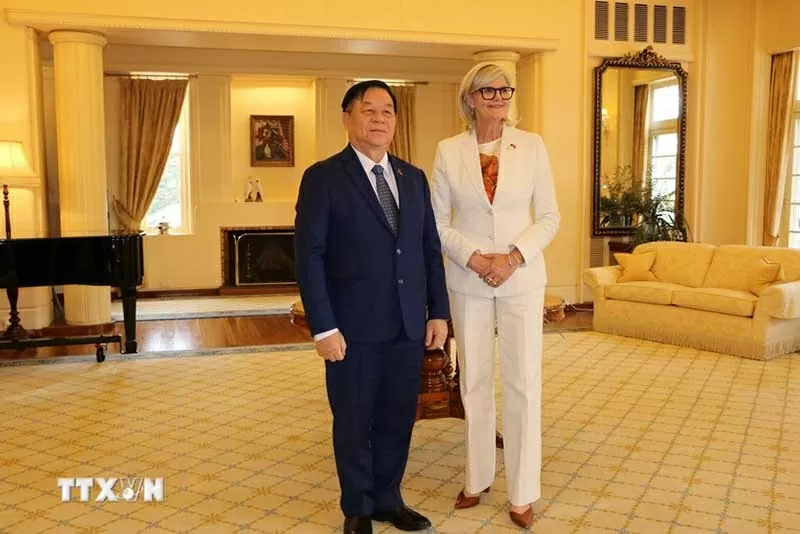 Đoàn đại biểu Đảng Cộng sản Việt Nam thăm và làm việc tại Australia Đoàn đại biểu Đảng Cộng sản Việt Nam thăm và làm việc tại Australia