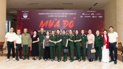 Quỹ Tấm lòng vàng SUNSHINE GLOBAL tổ chức chiếu phim 'Mưa đỏ', thắp sáng tri ân tại Nghệ An