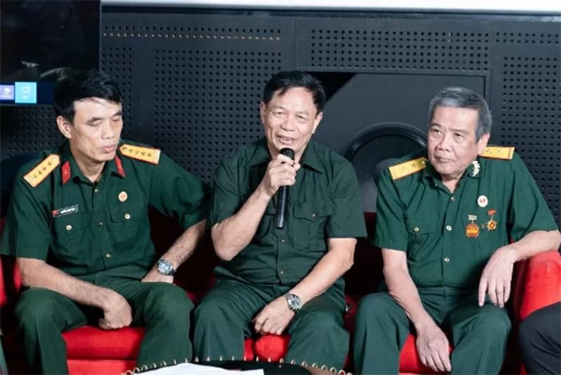 Quỹ Tấm lòng vàng SUNSHINE GLOBAL tổ chức chiếu phim 'Mưa đỏ', thắp sáng tri ân tại Nghệ An Quỹ Tấm lòng vàng SUNSHINE GLOBAL tổ chức chiếu phim 'Mưa đỏ', thắp sáng tri ân tại Nghệ An