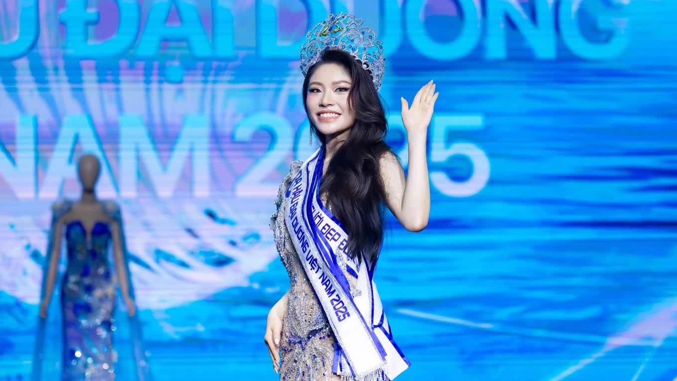 Tân Hoa hậu Đại dương Việt Nam 2025 có khả năng thuyết trình và giao tiếp bằng bốn ngôn ngữ