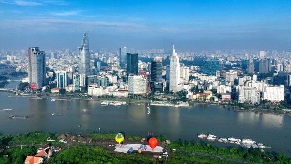 Thị trường bất động sản TP. Hồ Chí Minh sôi động, căn hộ chung cư 'nóng sốt'