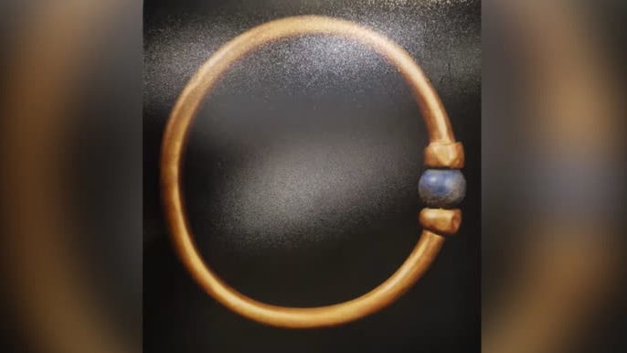 Ai Cập: Tìm thấy vòng tay vàng 3.000 năm tuổi, được bán với giá 4.025 USD