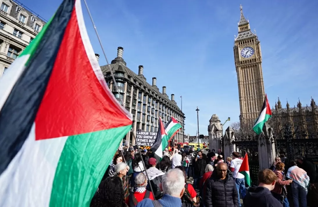 Thách thức Israel và Mỹ, Anh bất ngờ chính thức công nhận Nhà nước Palestine Thách thức Israel và Mỹ, Anh chính thức công nhận Nhà nước Palestine