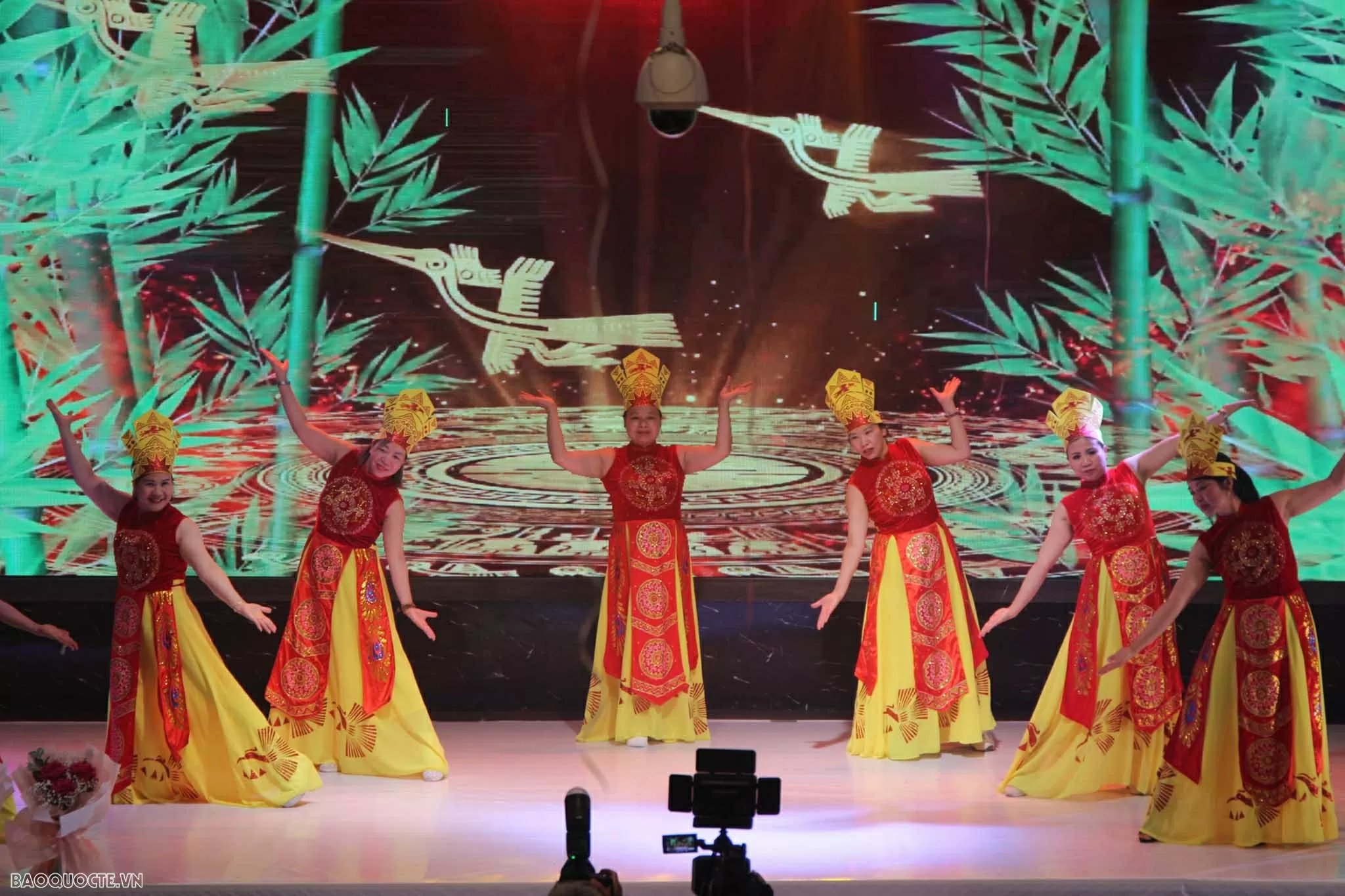 Tôn vinh các giá trị truyền thống của Phụ nữ Việt Nam tại Czech Tôn vinh các giá trị truyền thống của Phụ nữ Việt Nam tại Czech