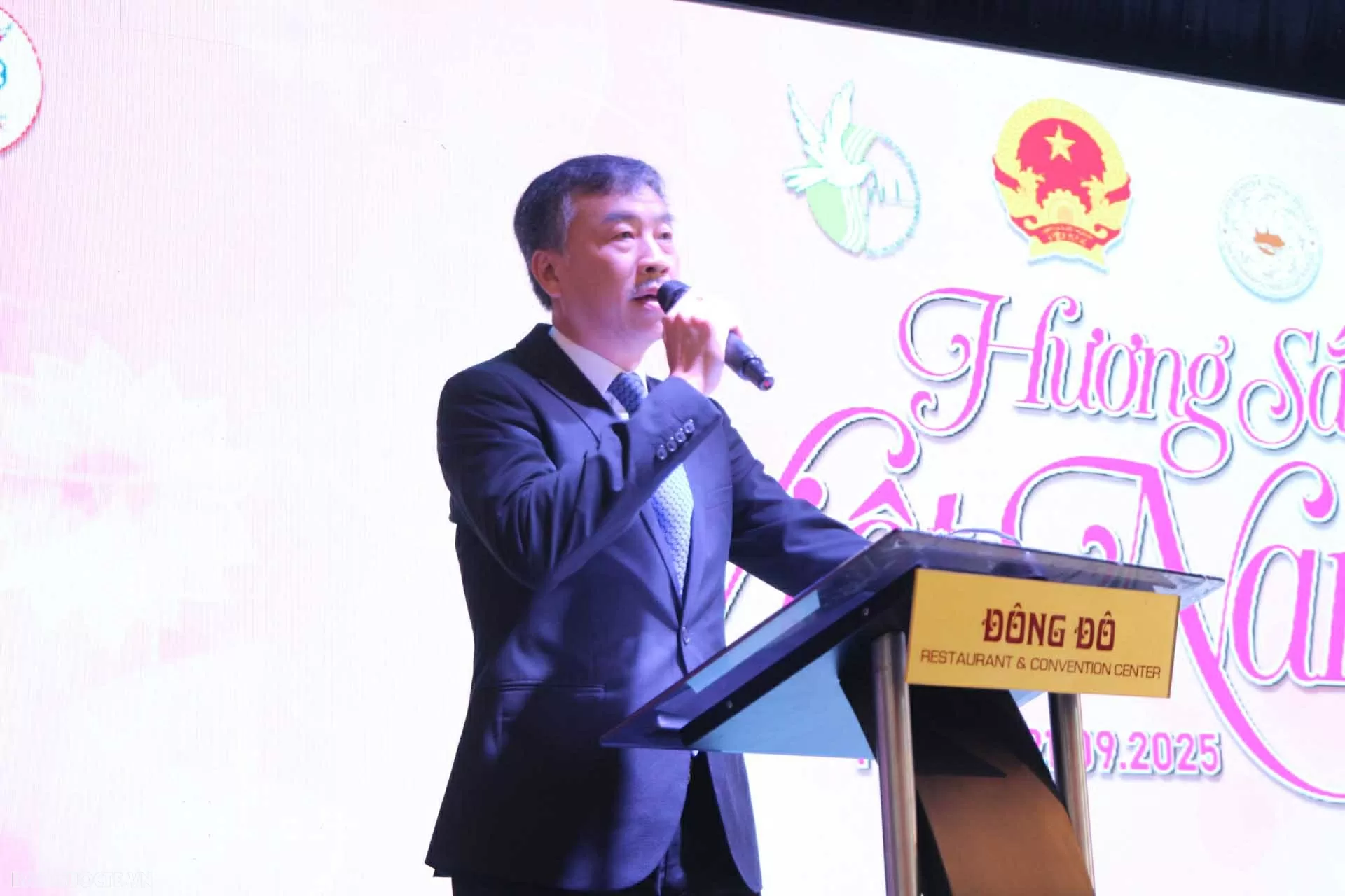 Tôn vinh các giá trị truyền thống của Phụ nữ Việt Nam tại Czech Tôn vinh các giá trị truyền thống của Phụ nữ Việt Nam tại Czech