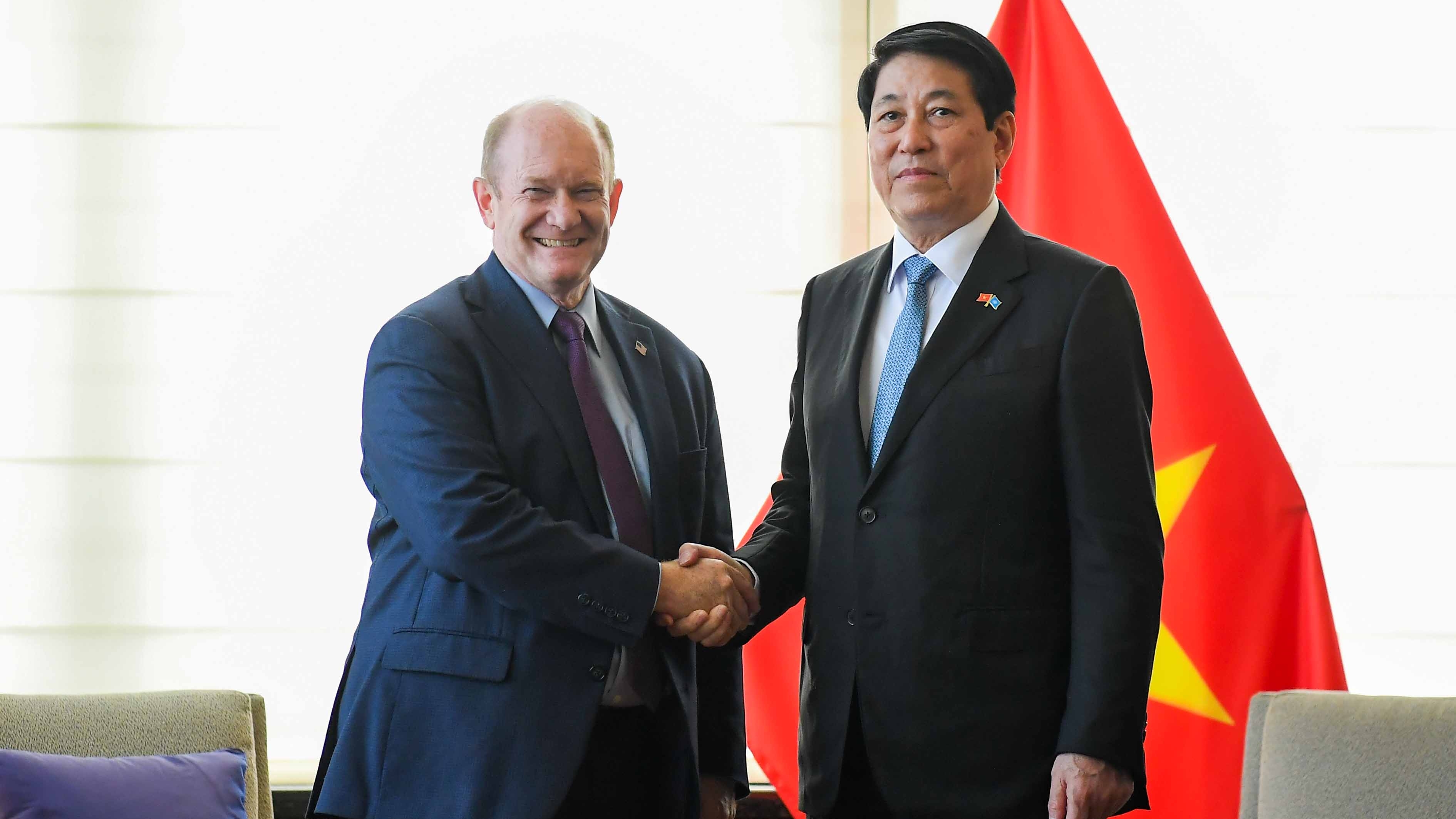 Chủ tịch nước Lương Cường tiếp các nghị sĩ Hoa Kỳ