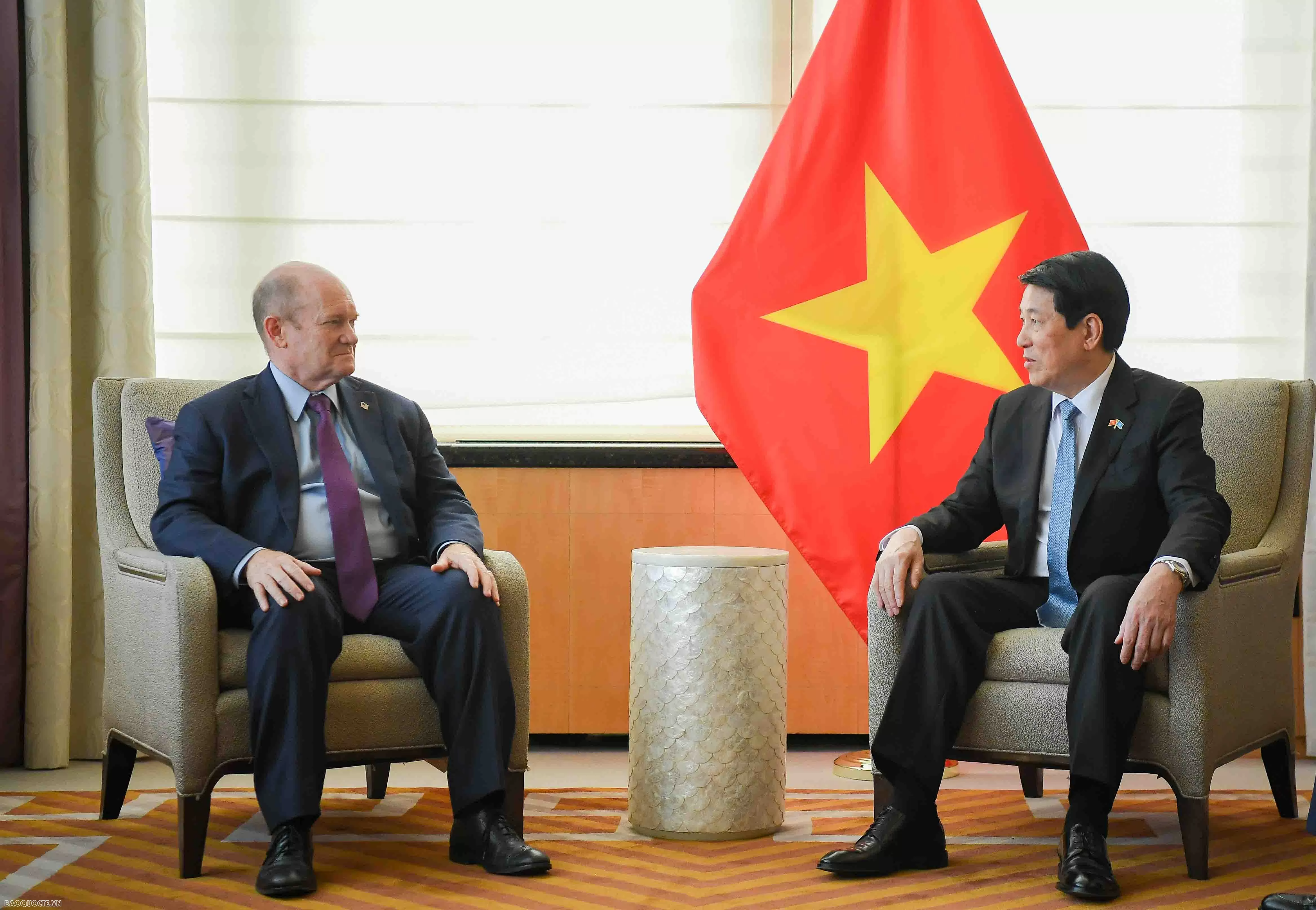 Tiếp thượng nghị sĩ Tiếp thượng nghị sĩ