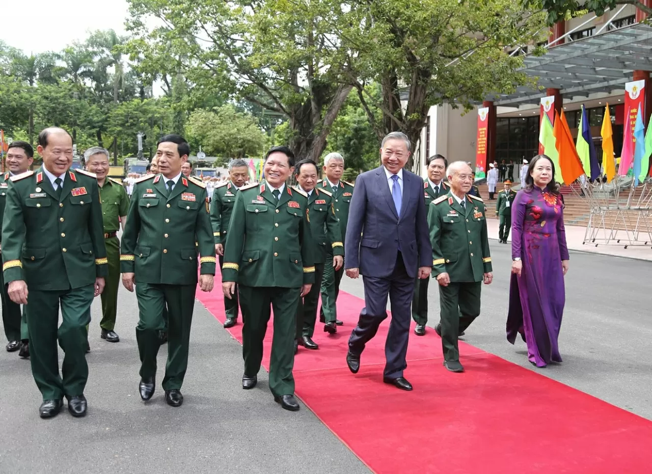 Chiều 24/9, tại Bộ Quốc phòng, số 7 Nguyễn Tri Phương, Tổng Bí thư Tô Lâm và Phó Chủ tịch nước Võ Thị Ánh Xuân dự Đại hội Thi đua Quyết thắng toàn quân lần thứ XI, giain đoạn 2020-2025. (Ảnh: Thành Long)