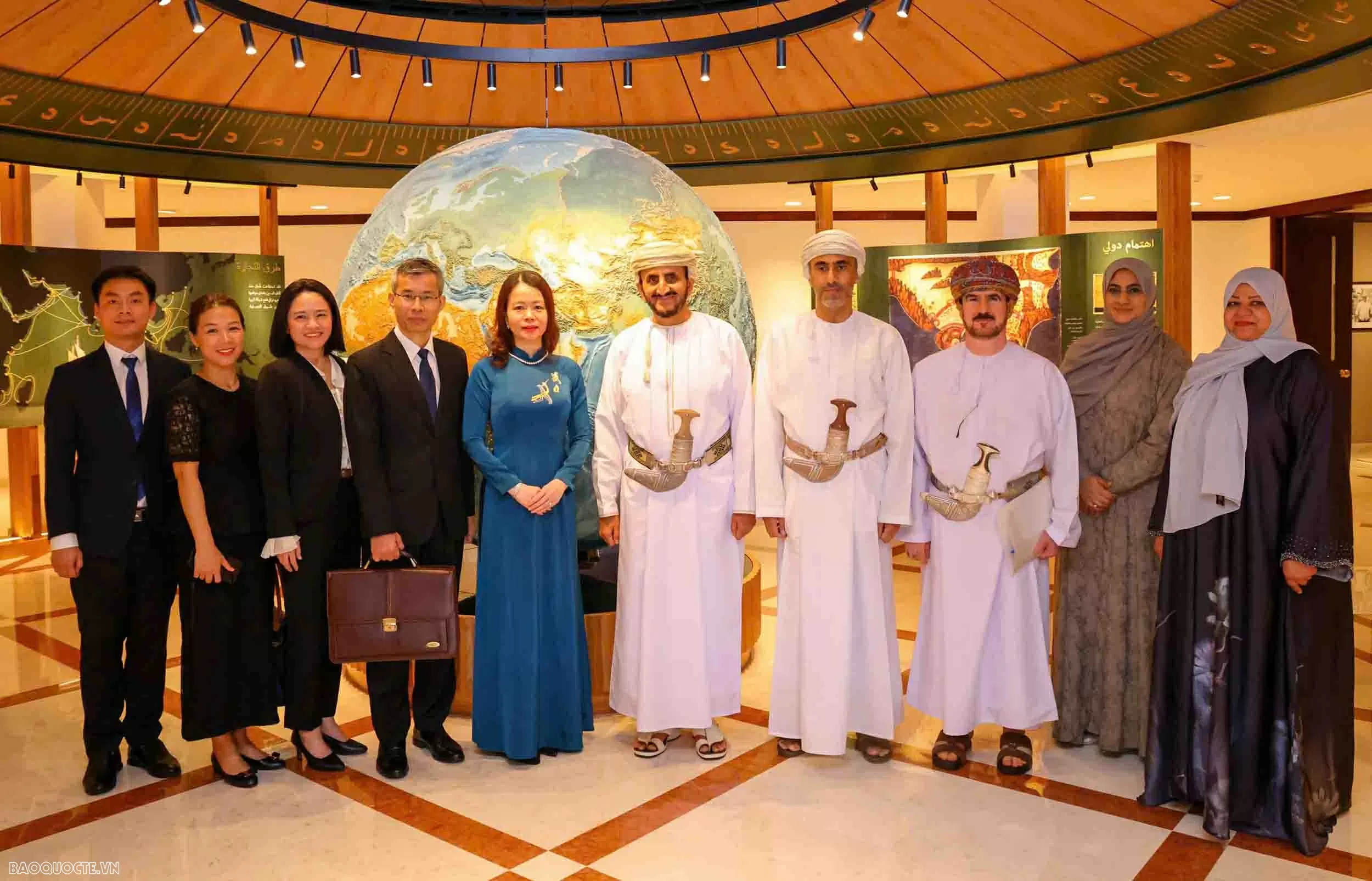 Thứ trưởng Ngoại giao Nguyễn Minh Hằng đồng chủ trì Tham vấn chính trị Việt Nam-Oman Thứ trưởng Ngoại giao Nguyễn Minh Hằng đồng chủ trì Tham vấn chính trị Việt Nam-Oman