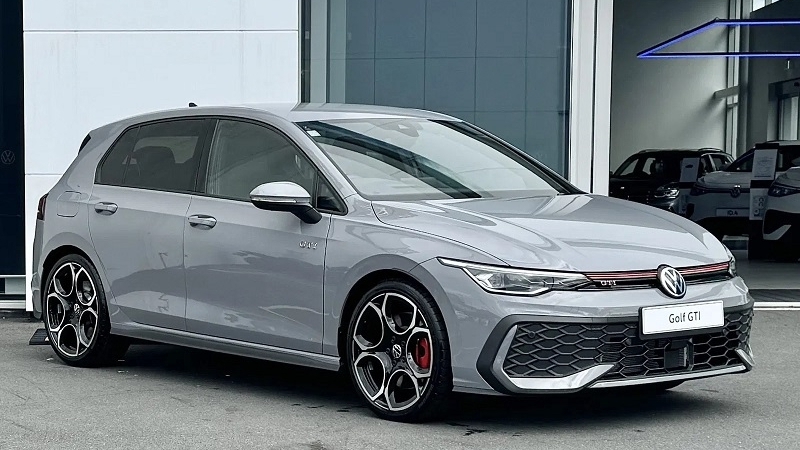 Huyền thoại hatchback Volkswagen Golf lộ diện tại Việt Nam