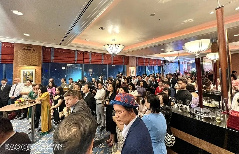 Vun đắp cho mối quan hệ hữu nghị giữa Việt Nam và Wallonie-Bruxelles Vun đắp cho mối quan hệ hữu nghị giữa Việt Nam và Wallonie-Bruxelles