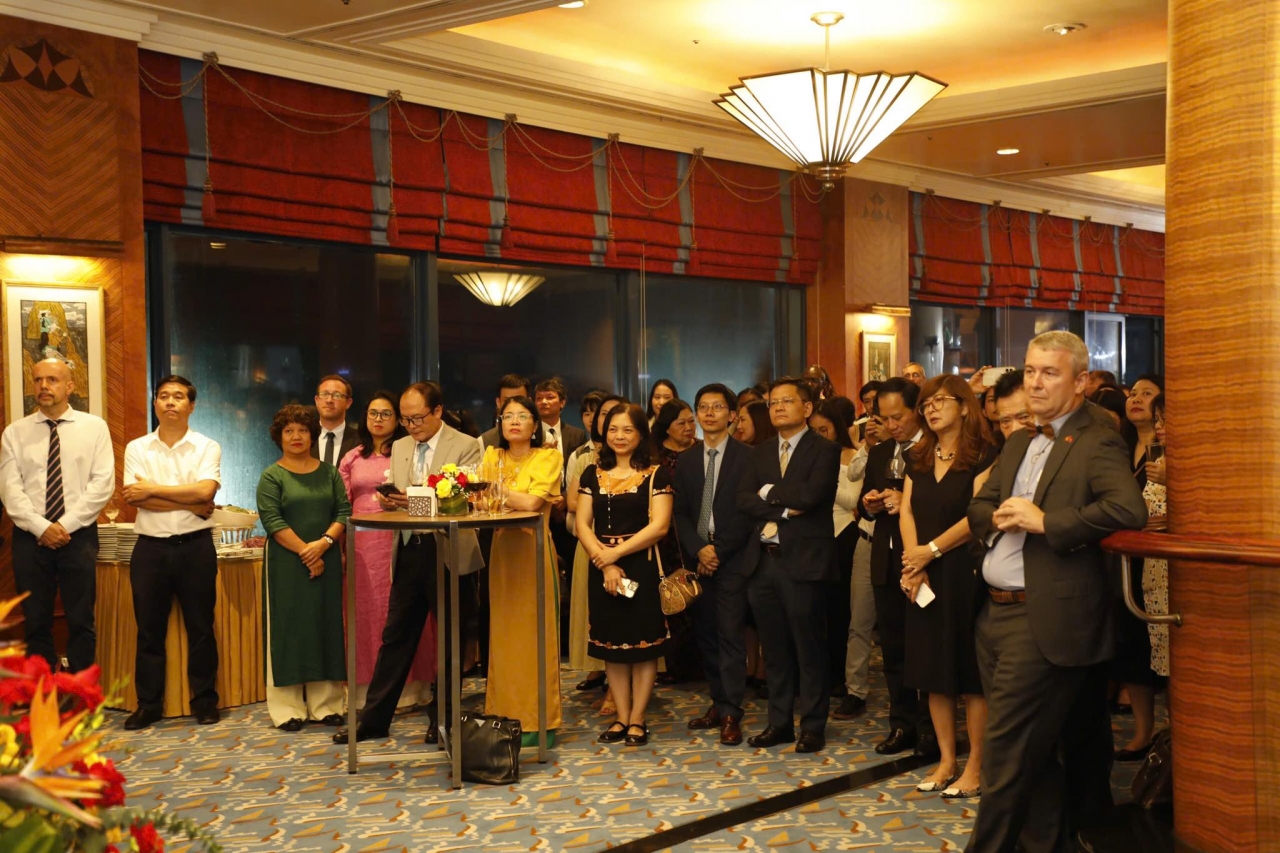 Gắn kết cộng đồng người Bỉ nói tiếng Pháp, vun đắp tình hữu nghị Việt Nam-Wallonie Gắn kết cộng đồng người Bỉ nói tiếng Pháp, vun đắp tình hữu nghị Việt Nam-Wallonie