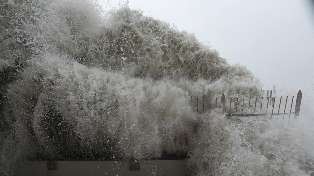 Siêu bão nhiệt đới nối tiếp, phá vỡ kỷ lục về cường độ, 'nóng' hồi chuông cảnh tỉnh về biến đổi khí hậu