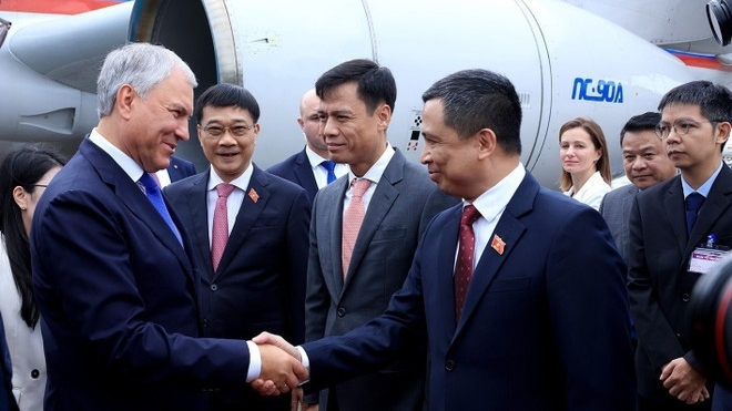 Chủ tịch Duma Quốc gia Quốc hội Nga Vyacheslav Volodin đến Hà Nội, bắt đầu thăm chính thức Việt Nam