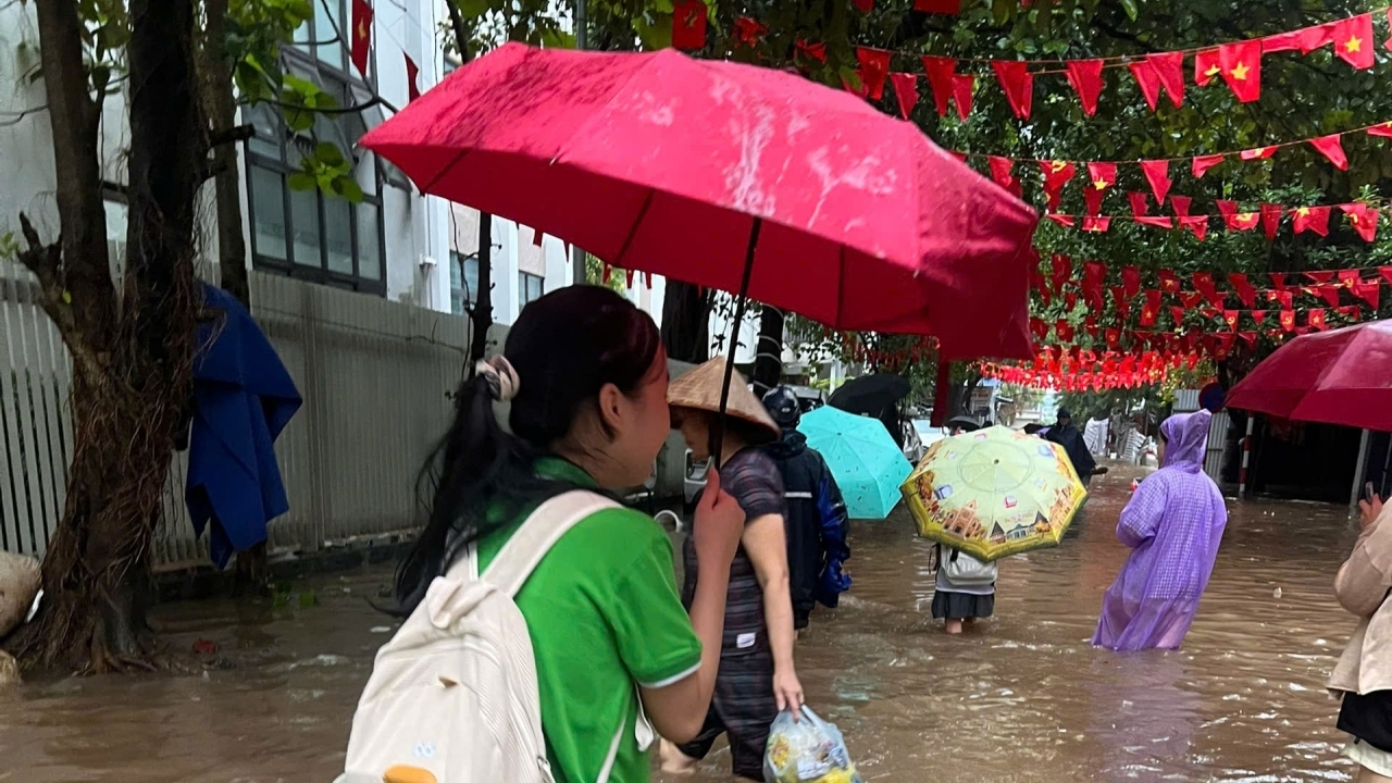 Học sinh Hà Nội nghỉ học ngày mai (1/10)