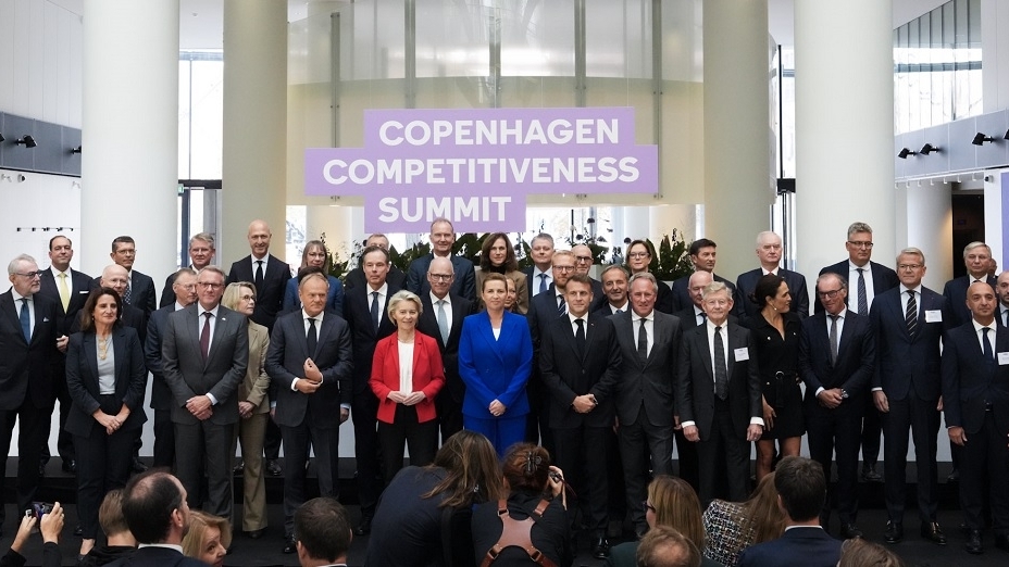 Hội nghị thượng đỉnh không chính thức EU thảo luận xây bức tường UAV, Tổng thống Pháp hoài nghi