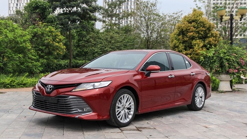 Cập nhật bảng giá xe hãng Toyota mới nhất tháng 10/2025