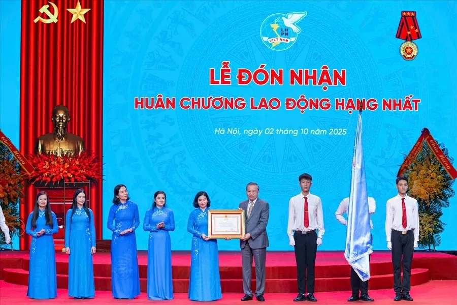 Tổng Bí thư Tô Lâm: Gần một thế kỷ không ngừng trưởng thành và cống hiến là chặng đường rực rỡ của phụ nữ Việt Nam