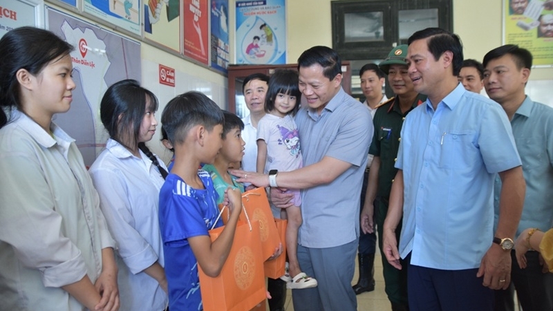 Khắc phục hậu quả mưa lũ: Chủ tịch UBND tỉnh Bắc Ninh thăm, động viên người dân