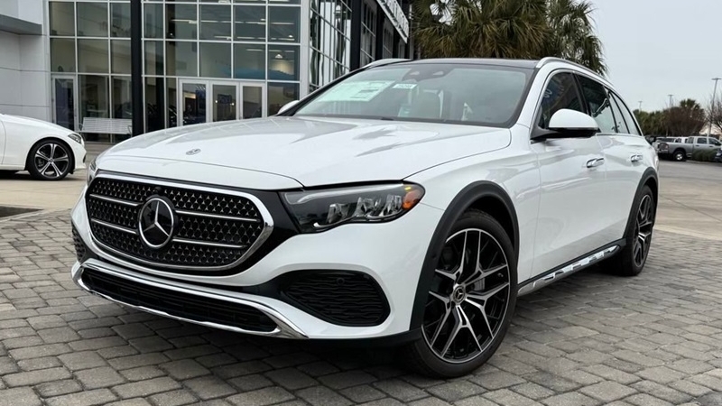 4 mẫu xe hybrid chốt lịch ra mắt khách Việt trong tháng 10/2025