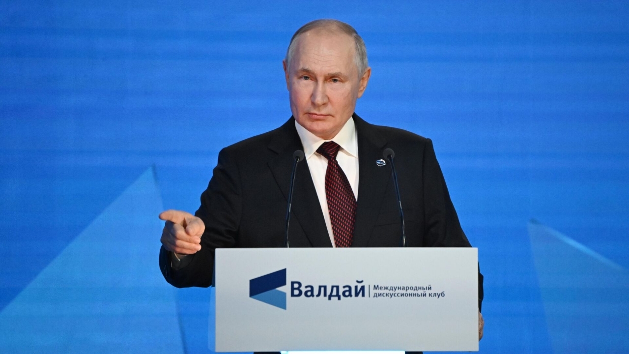 Tổng thống Putin phản ứng trước lệnh trừng phạt mới của Mỹ, EU bất ngờ hoãn quyết định tịch thu tài sản Nga