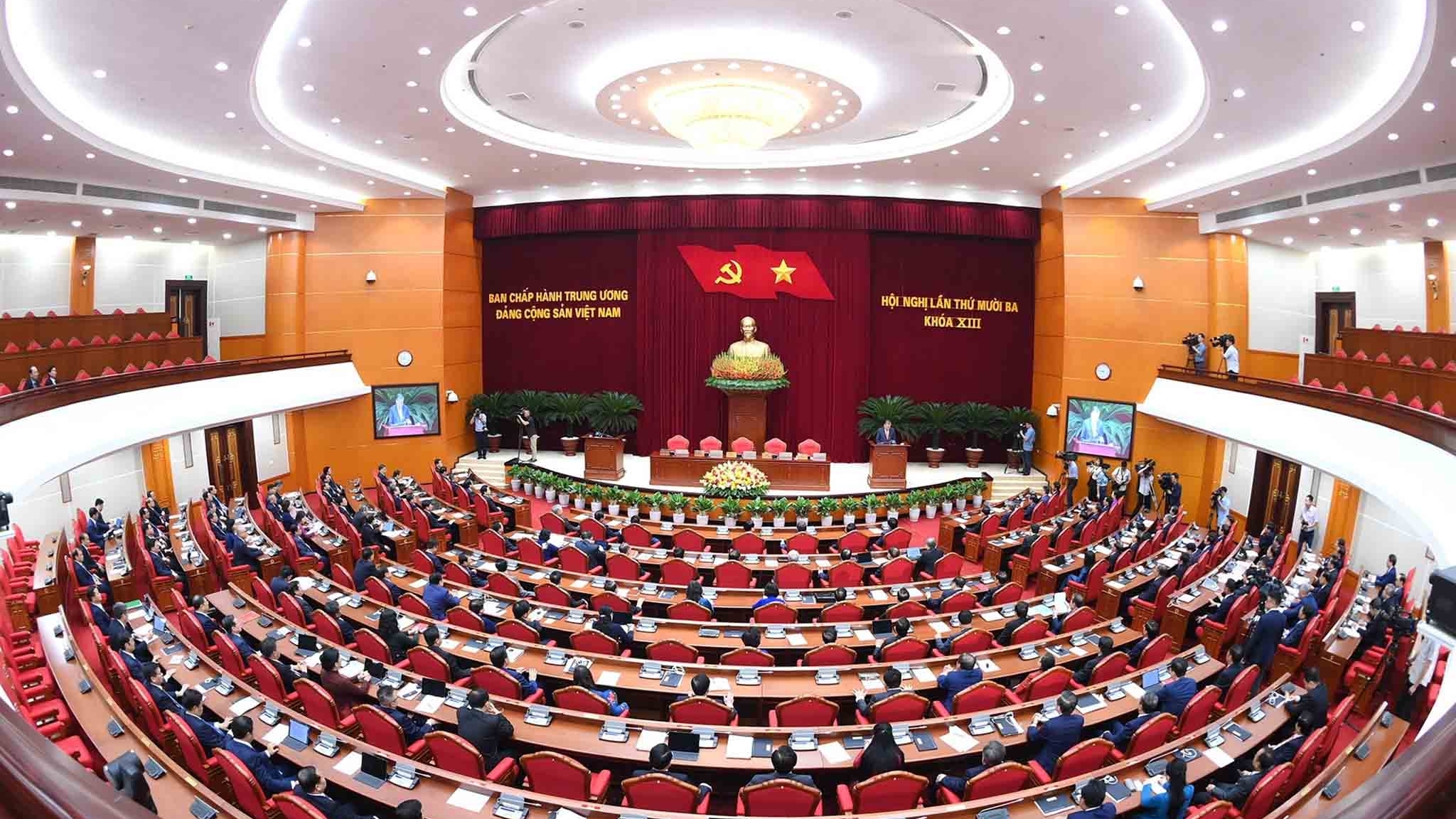 Thông cáo báo chí phiên bế mạc Hội nghị Trung ương 13, khóa XIII