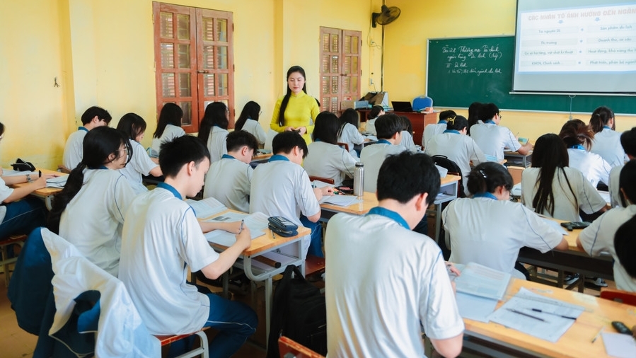 Ban hành chương trình giáo dục nâng cao mới của 15 môn chuyên