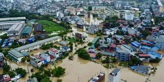 Lũ lụt miền Bắc: Khi trách nhiệm xã hội được đánh thức Lũ lụt miền Bắc: Khi trách nhiệm xã hội được đánh thức