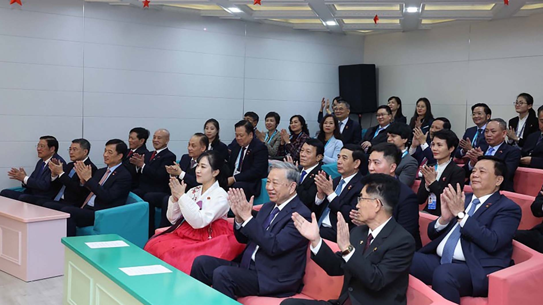 Tổng Bí thư Tô Lâm thăm Trường mẫu giáo Kiêng Sang và lớp học mang tên Chủ tịch Hồ Chí Minh