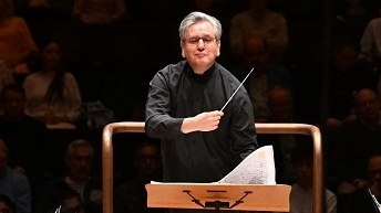 Nhạc trưởng lừng danh Antonio Pappano lần đầu biểu diễn cùng Dàn nhạc Giao hưởng London tại Hà Nội