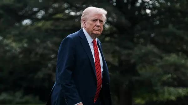 Tổng thống Mỹ quyết tâm trả lương cho quân đội giữa bế tắc đóng cửa chính phủ