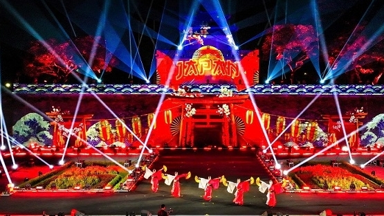 Sắc màu thế giới hội tụ giữa lòng Hoàng thành Thăng Long