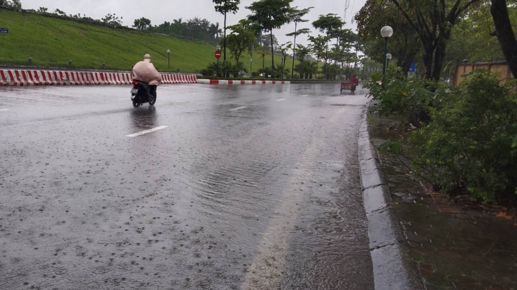 Dự báo thời tiết 10 ngày tới (12-12/10): Các khu vực có mưa rào, giông, cục bộ mưa to đến rất to; ngập lụt tiếp diễn tại Thái Nguyên, Bắc Ninh, Hà Nội