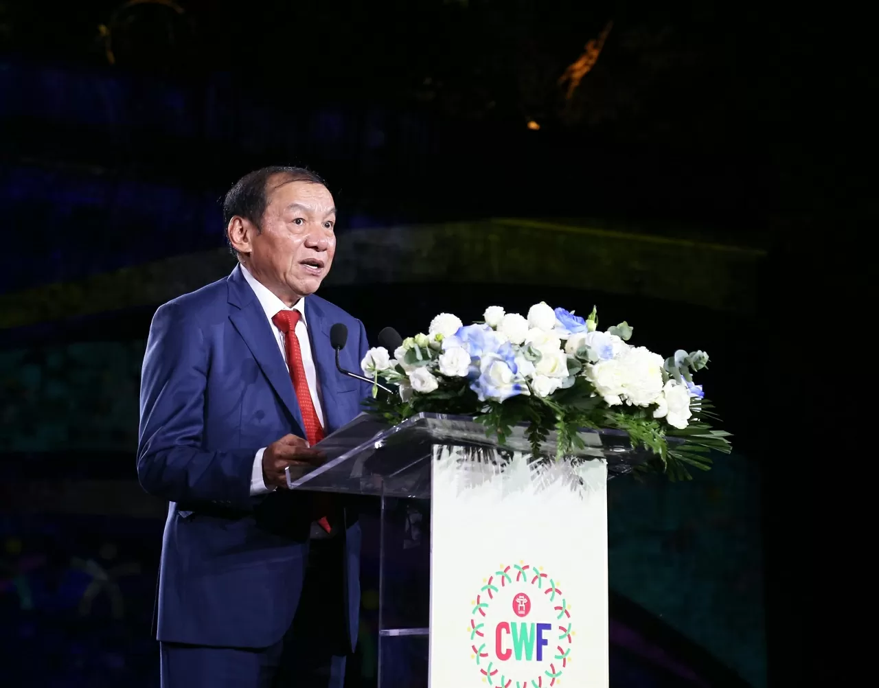 Ủy viên Trung ương Đảng, Bộ trưởng Bộ Văn hoá, Thể thao và Du lịch (Bộ VH,TT&DL) Nguyễn Văn Hùng. Ủy viên Trung ương Đảng, Bộ trưởng Bộ Văn hoá, Thể thao và Du lịch (Bộ VH,TT&DL) Nguyễn Văn Hùng.