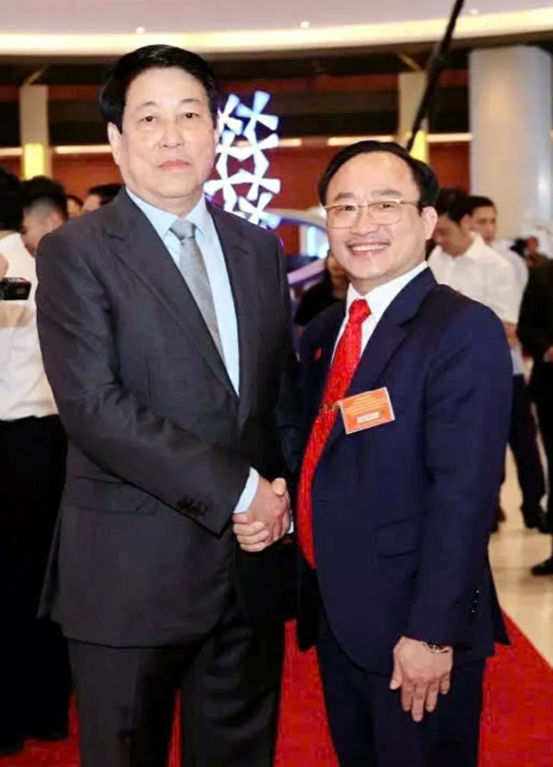 Doanh nhân Phạm Văn Thơ: Người tiên phong hiện thực hóa giấc mơ xe điện 'Make in Vietnam' Doanh nhân Phạm Văn Thơ: Người tiên phong hiện thực hóa giấc mơ xe điện 'Make in Vietnam'