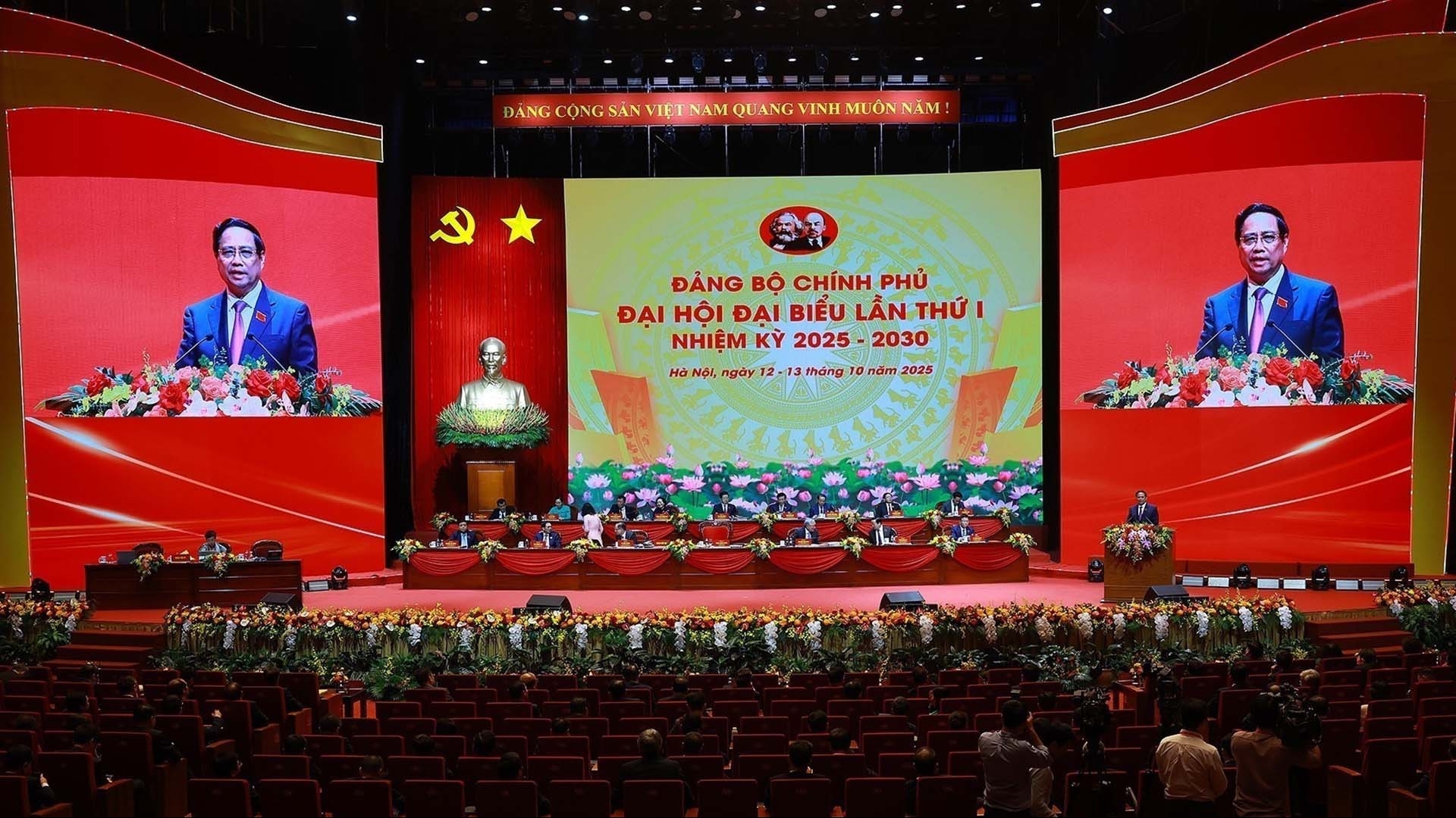 Khát vọng, bản lĩnh, trí tuệ - Đảng bộ Chính phủ tiên phong, vững bước cùng dân tộc trong kỷ nguyên mới