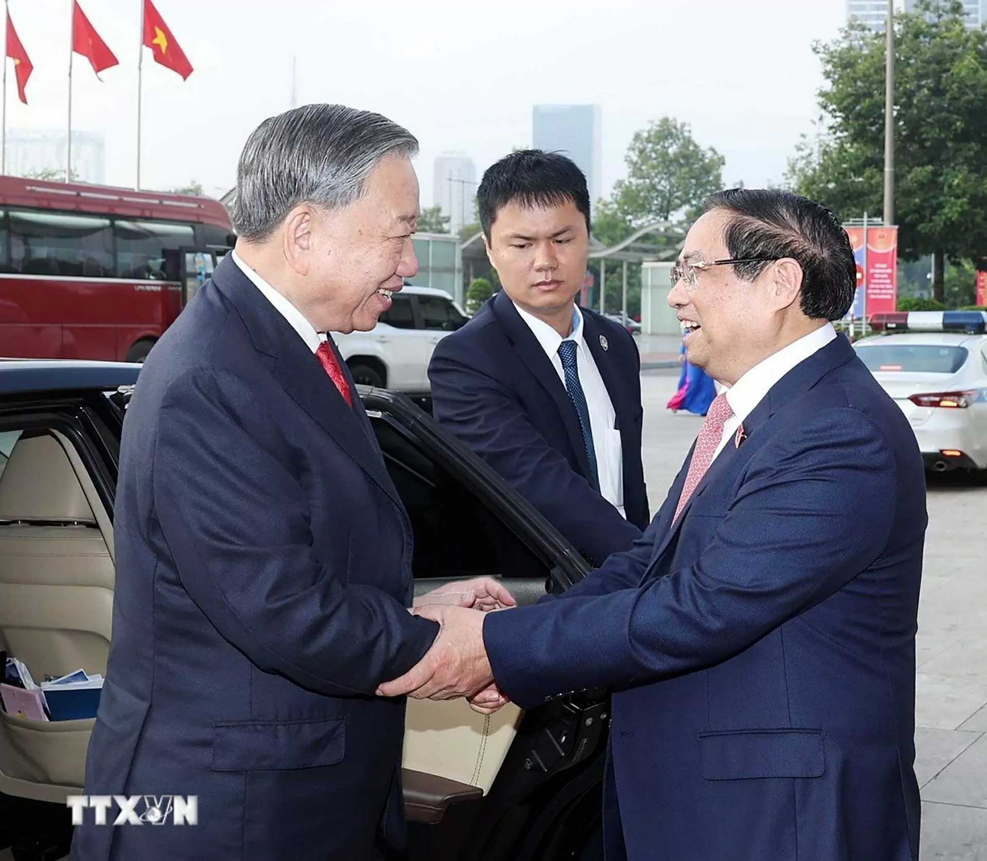 Khai mạc trọng thể Đại hội đại biểu Đảng bộ Chính phủ lần thứ I, nhiệm kỳ 2025-2030 Khai mạc trọng thể Đại hội đại biểu Đảng bộ Chính phủ lần thứ I, nhiệm kỳ 2025-2030