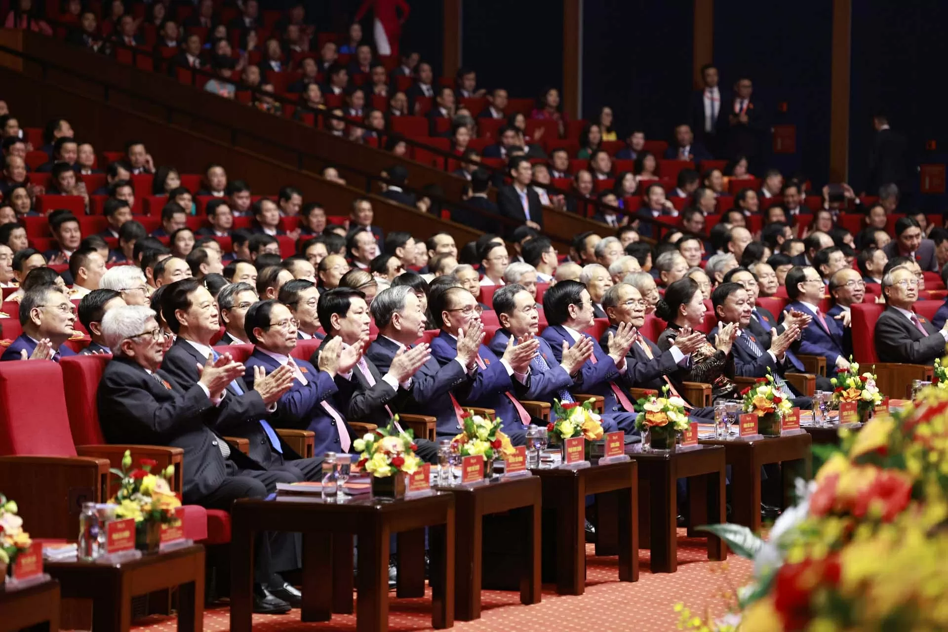 Khai mạc trọng thể Đại hội đại biểu Đảng bộ Chính phủ lần thứ I, nhiệm kỳ 2025-2030 Khai mạc trọng thể Đại hội đại biểu Đảng bộ Chính phủ lần thứ I, nhiệm kỳ 2025-2030