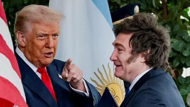 Ra mặt khi Tổng thống Argentina chuẩn bị đối mặt cuộc bầu cử giữa kỳ, ông Trump tuyên bố: 'Nếu ông ấy thua, chúng tôi sẽ không rộng lượng' Ra mặt khi Tổng thống Argentina chuẩn bị đối mặt cuộc bầu cử giữa kỳ, ông Trump tuyên bố: 'Nếu ông ấy thua, chúng tôi sẽ không rộng lượng'