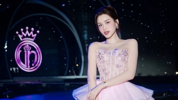 Hoa hậu Đỗ Thị Hà nhan sắc xinh đẹp, phong cách thời trang sang chảnh trước ngày kết hôn