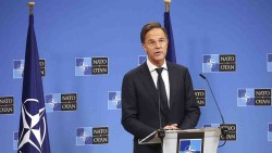 Đau đầu với cam kết