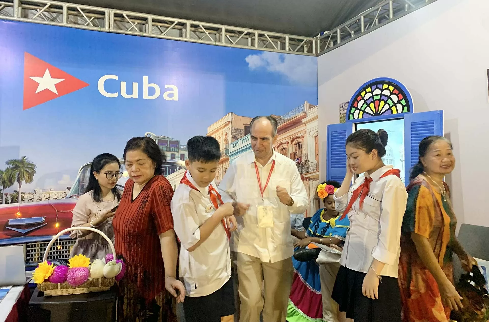 Điểm hẹn của văn hóa thế giới Điểm hẹn của văn hóa thế giới