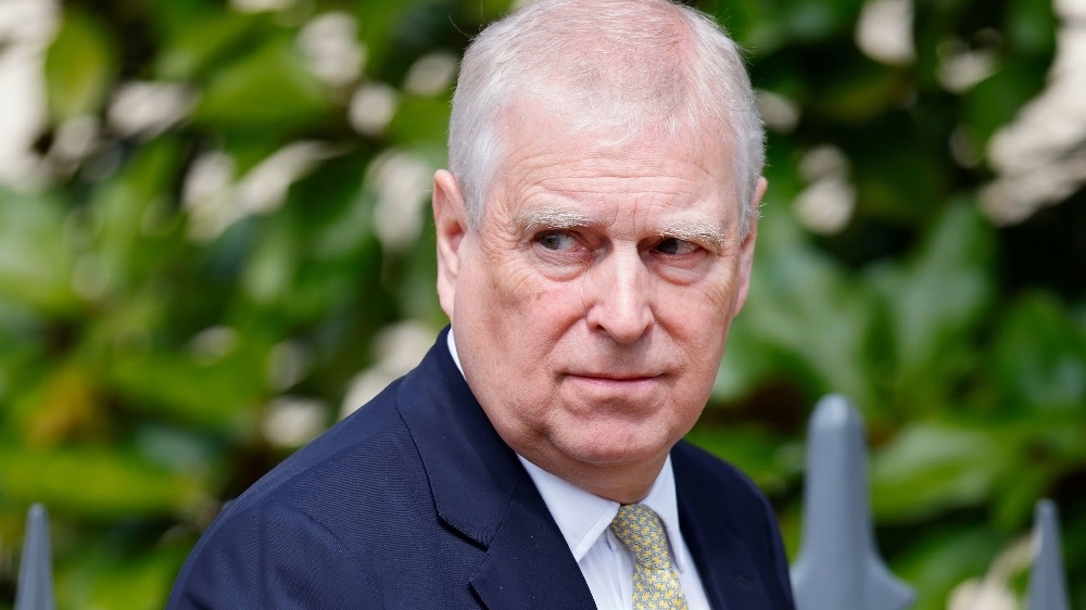 Một hoàng tử Anh từ bỏ mọi tước vị hoàng gia