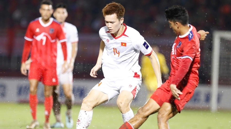 Tuyển Việt Nam đang 'thiếu lửa', HLV Kim Sang Sik cần làm gì?