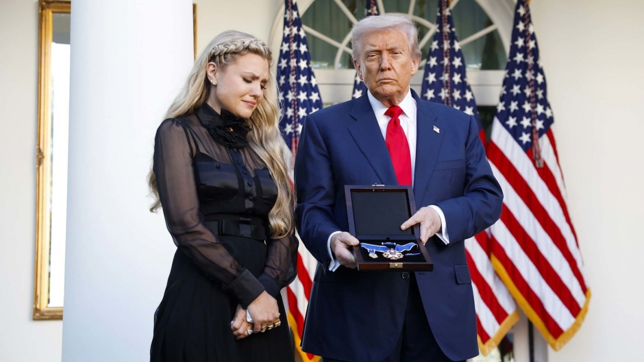 Ảnh ấn tượng: Mỹ-Ukraine vẫn chưa tìm được tiếng nói chung, Nga tiếp tục được duy trì các căn cứ quân sự tại Syria, Thủ tướng Israel trả lời phỏng vấn