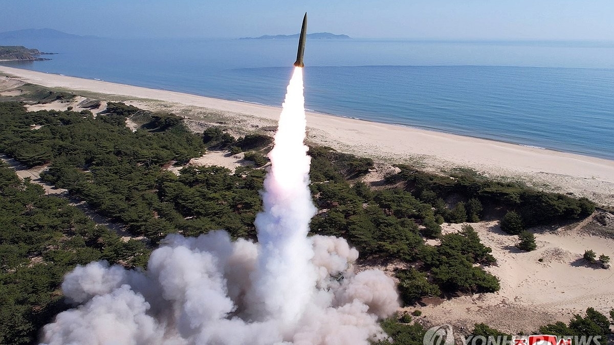 Triều Tiên vừa phóng thử tên lửa đạn đạo